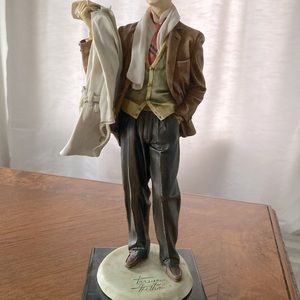 Vittorio Tessaro Italian artist Find Rare vintage statuette Alabaster high 13 in